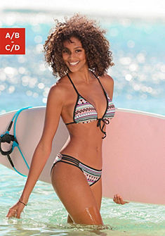 Háromszög fazonú bikini, Bench