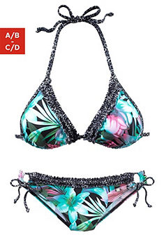 Trojuholníkové bikiny, JETTE